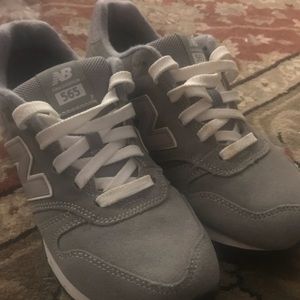 New Balance Tennis Shoes
